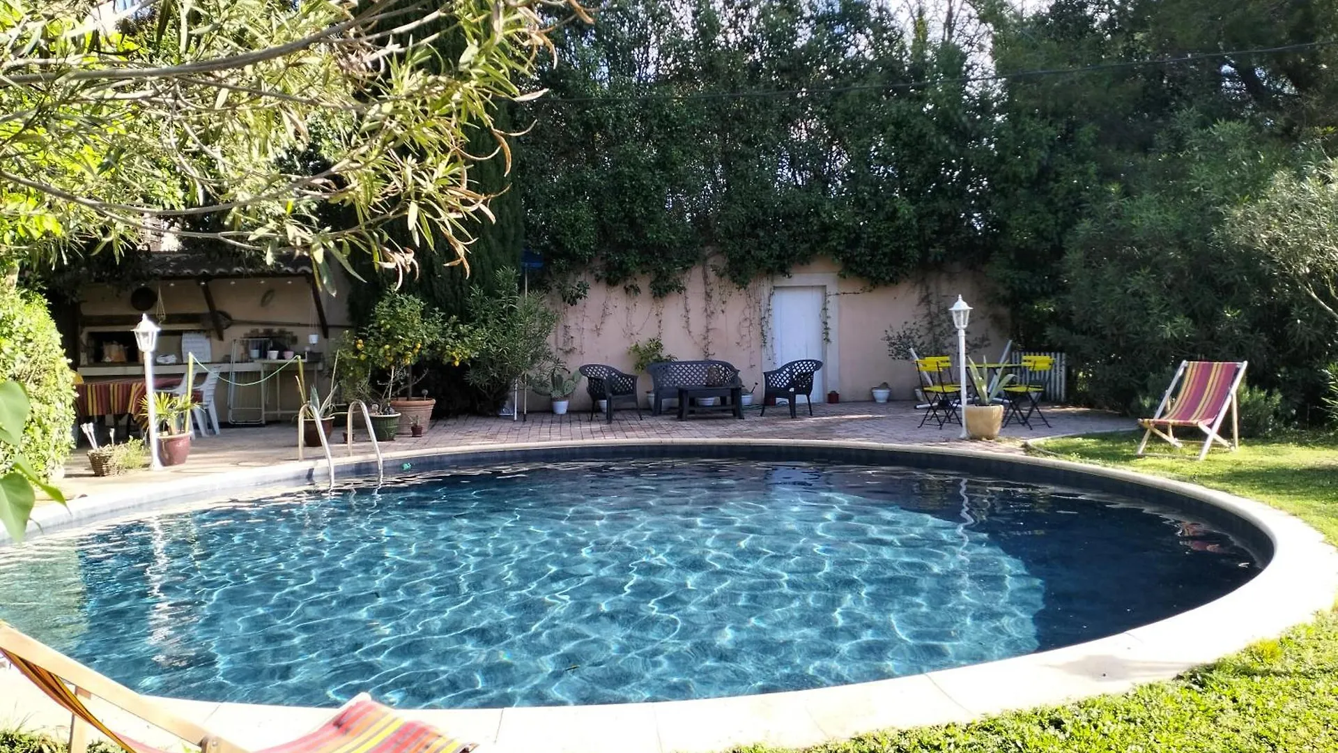 Holiday home Petit Mazet Fruits Rouges Villa Eyragues