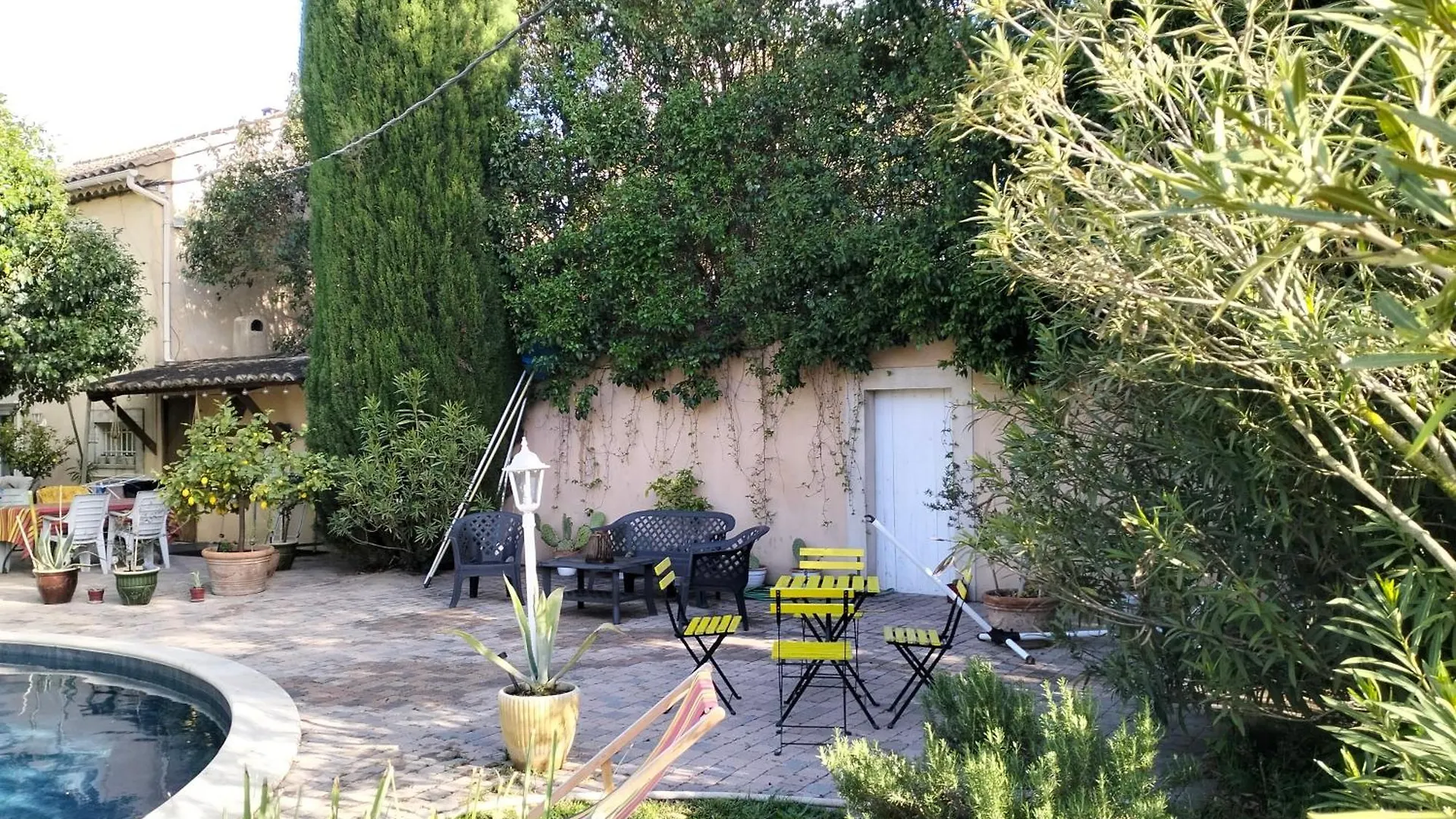 Petit Mazet Fruits Rouges Villa Eyragues 0*,  France