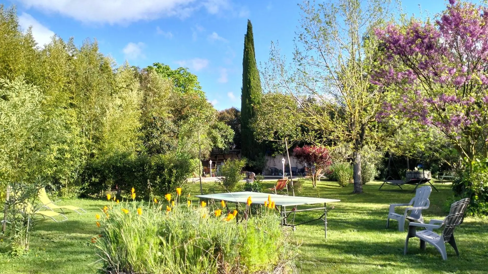 Holiday home Petit Mazet Fruits Rouges Villa Eyragues France